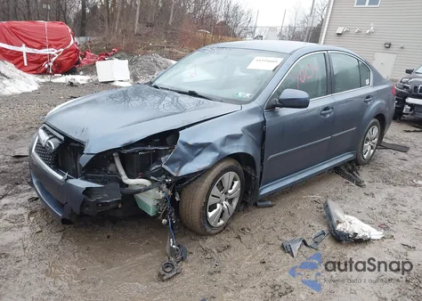 2013 Subaru Legacy 2.5I z USA, uszkodzony, nr VIN 4S3BMBA6XD3041641